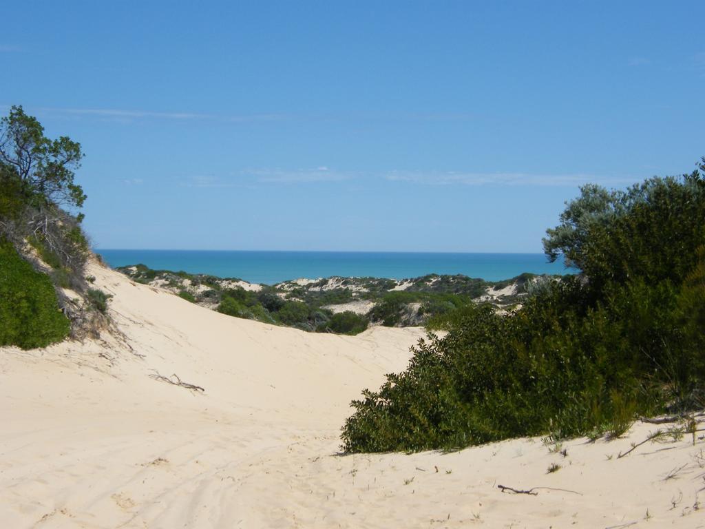 فيلا Coorong Waterfront Retreat Meningie المظهر الخارجي الصورة