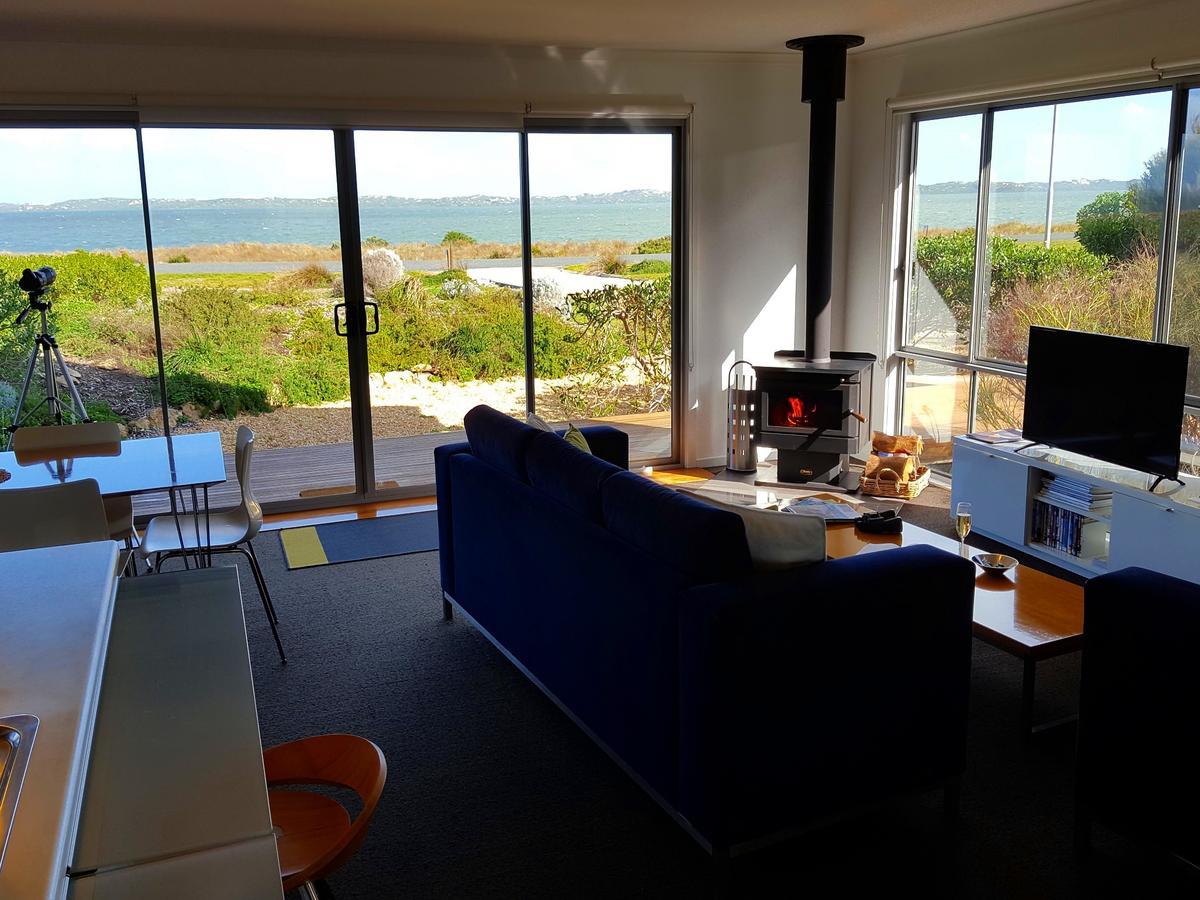 فيلا Coorong Waterfront Retreat Meningie المظهر الخارجي الصورة