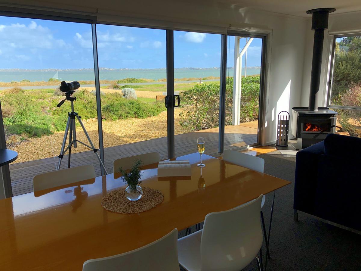 فيلا Coorong Waterfront Retreat Meningie المظهر الخارجي الصورة